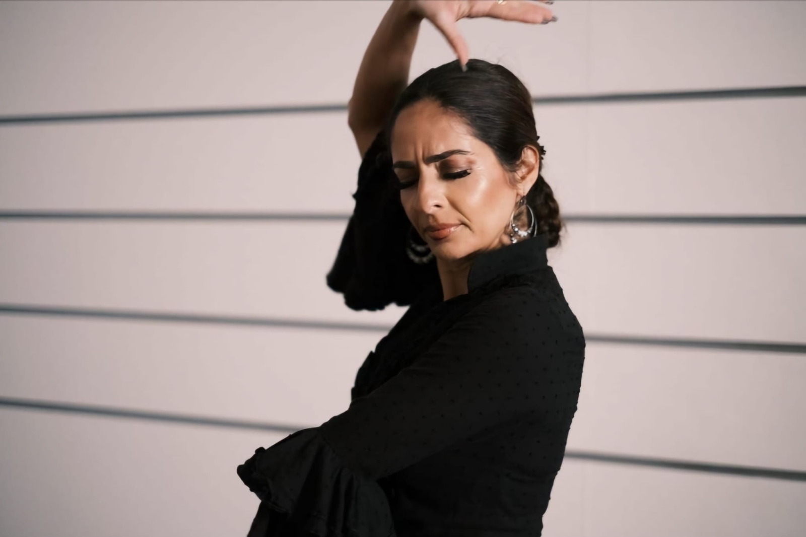 Rute Sá Lopes numa posição de dança